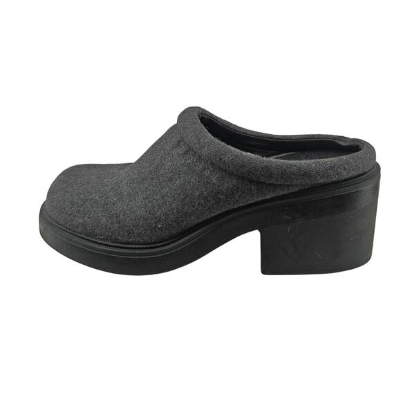 Mules Womens Size 6.5 M Gray Flat Platform Clogs Preppy - Picture 2 of 6